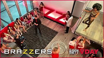 Play Two Lucky Dudes Have An Orgy With Bunny Colby, Keira Croft, Scarlit Scandal & Aubree Valentine - Brazzers