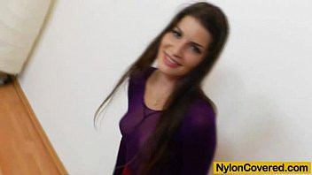 Play Brunette covered in pantyhose fingering pussy plus dildo