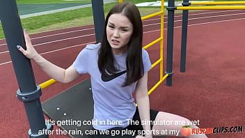 Play Alexa Mills Cute Teen Invite Her Crush