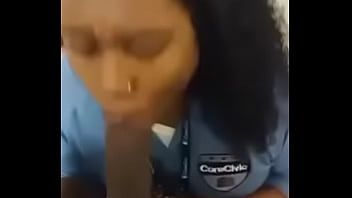 Play Correctional officer sucks BBC in inmates jail cell