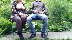 Play Outdoor Handjob: Chubby MILF in Nylons Gets Caught
