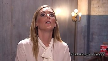 Play Anal threesome for bdsm blonde