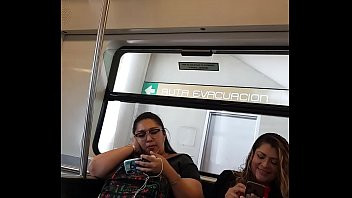 Play Abre las piernas para grabarla en la línea 12