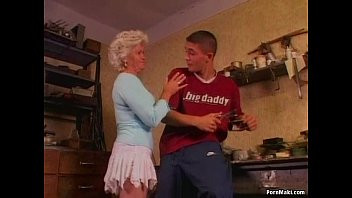 Play Granny Effie Anal