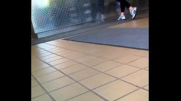 Play Candid ass in black tights