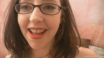 Play Nerdy amateur brunette gets down and dirty