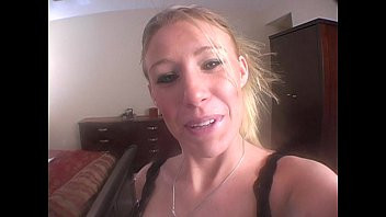 Play Foot fetish with hot blond