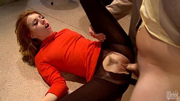 Play Lexi's ass looks so good in leggings