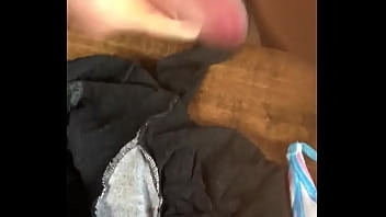 Play Cum shot on her pantyhose gusset