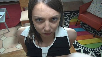 Play Foxi Di Bunette Babe Pov