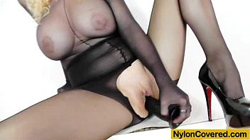 Play In Addition To black nylon comes black fake dong