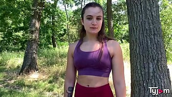 Play Fit body Lauren Walker does a hardcore fucking