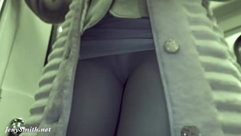 Play A Subway Groping Caught on Camera
