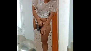 Play MY COUSIN TAKES A BATH AND CATCHES ME RECORDING HER THEN WE FUCK